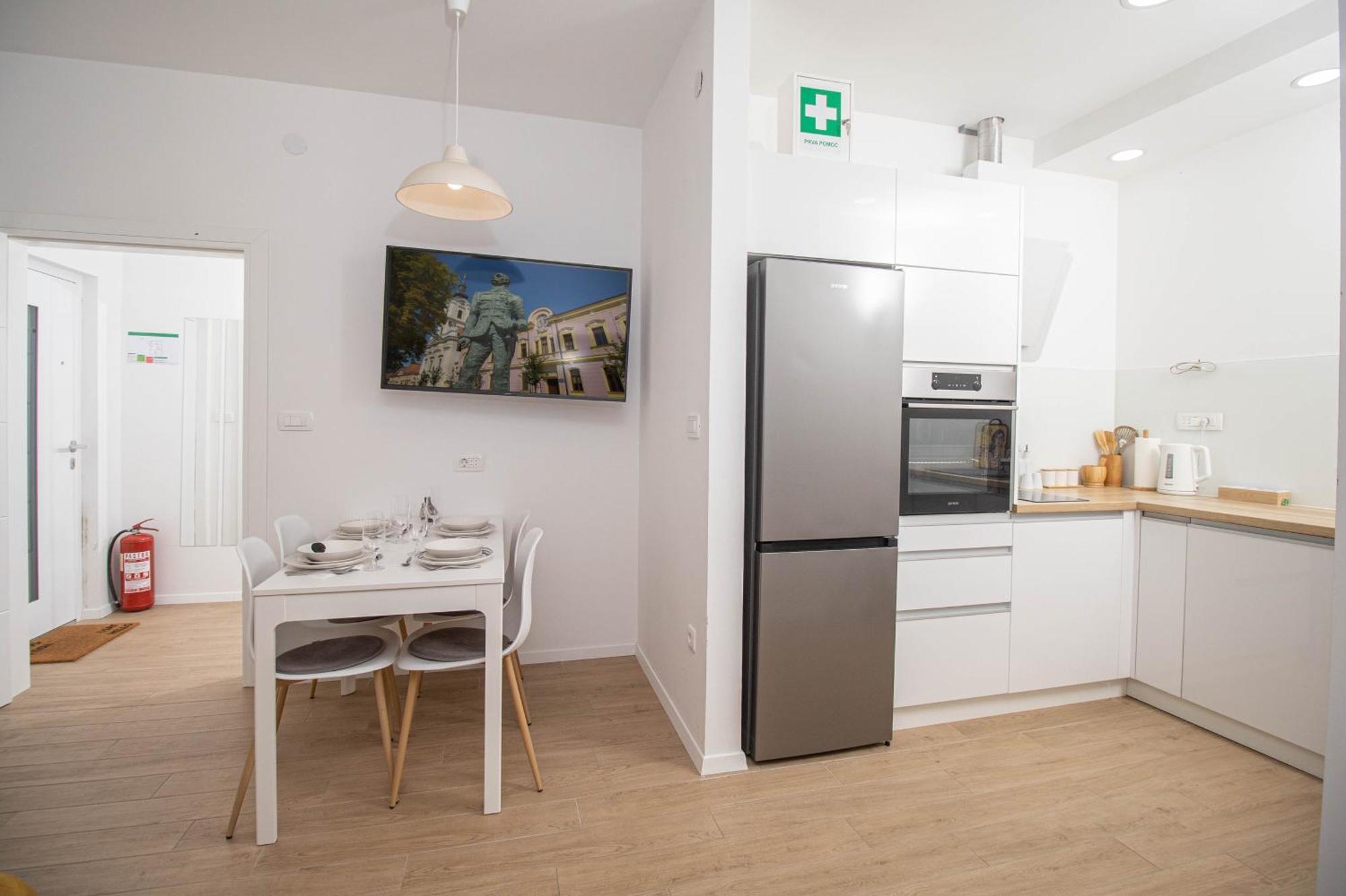 Apartman Maki Vinkovci Zewnętrze zdjęcie